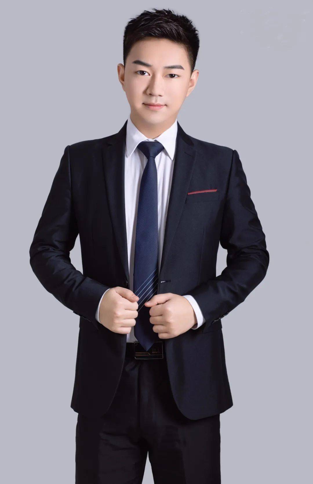 且华威 导演 & 创意总监